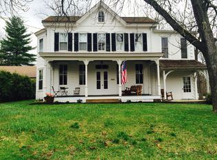 208 N Main St, Douglassville, PA 19518