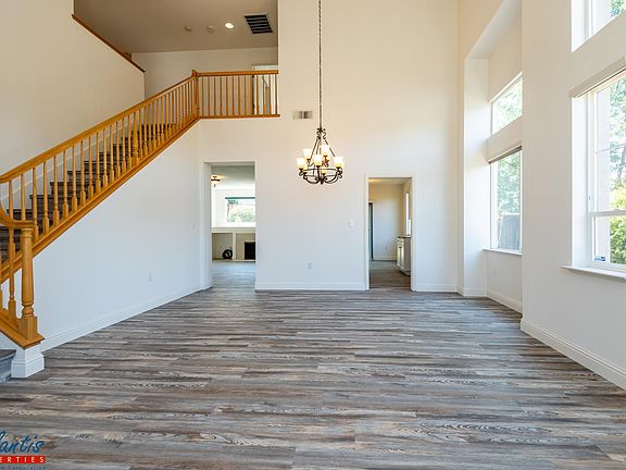 3rd image of 2158 Ceynowa Ln