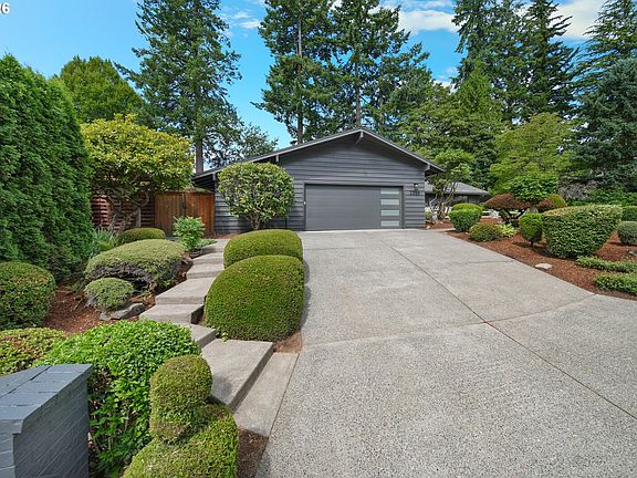 3rd image of 2335 SW Imperial Ct