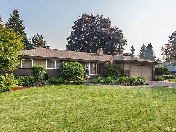 3rd image of 2420 25th St SE