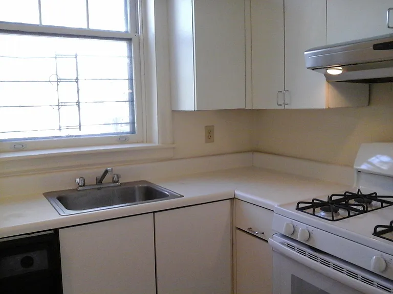 315 S 46th St — Photo 5
