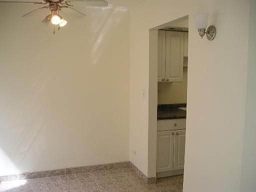 5th image of 2212 Country Club Dr APT 25