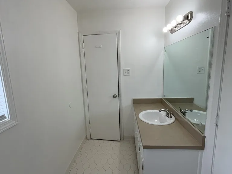 1430 High Meadow Dr — Photo 19