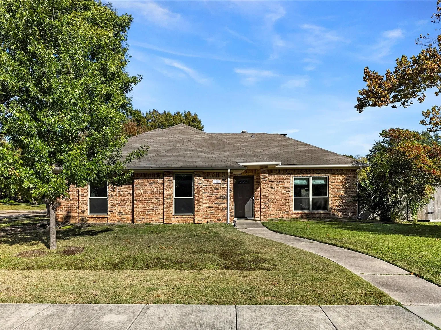 3 bed, 1474 sqft, $2,800 — Photo 1