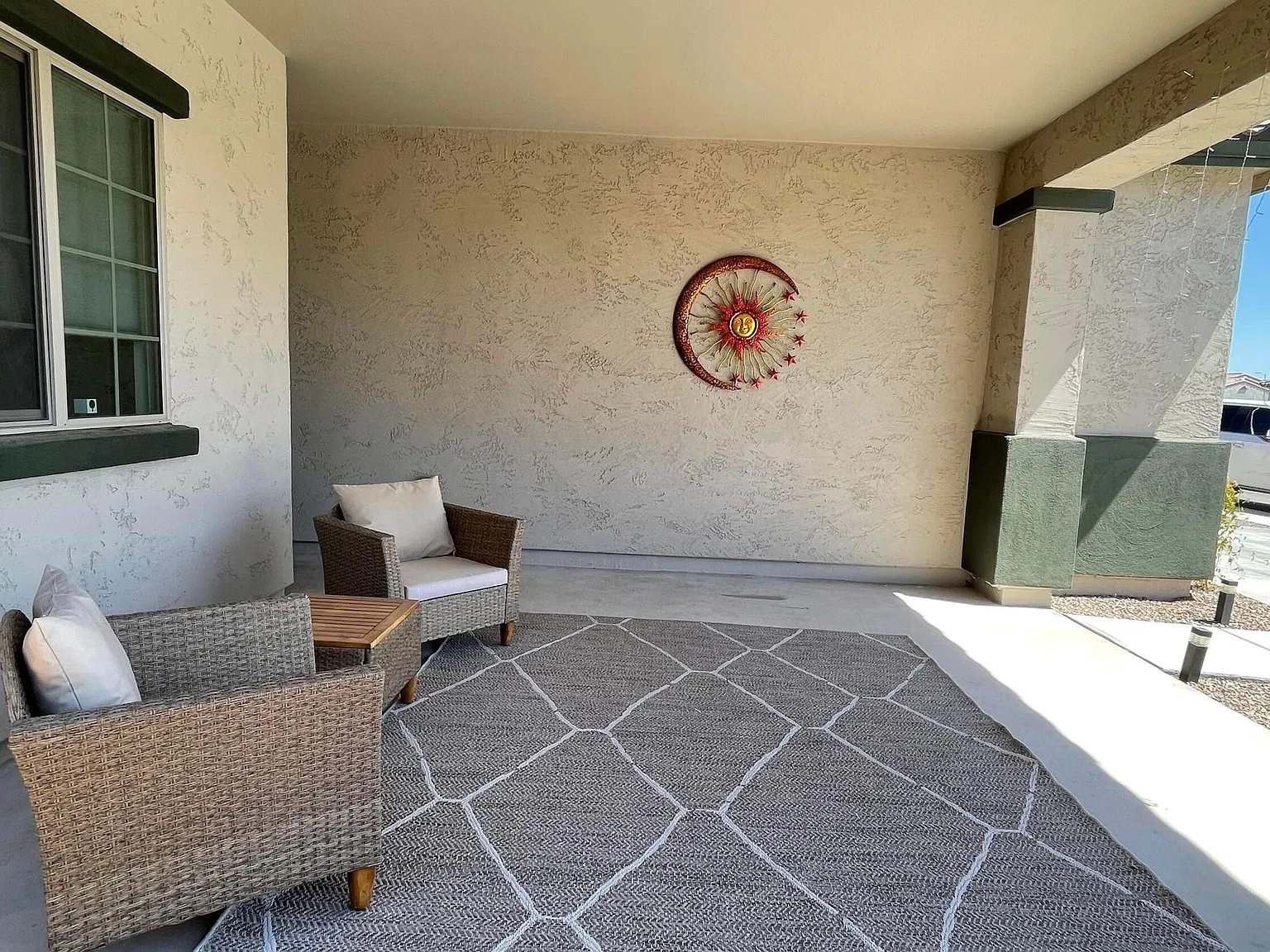 4 bed, 1596 sqft, $3,650 — Photo 2