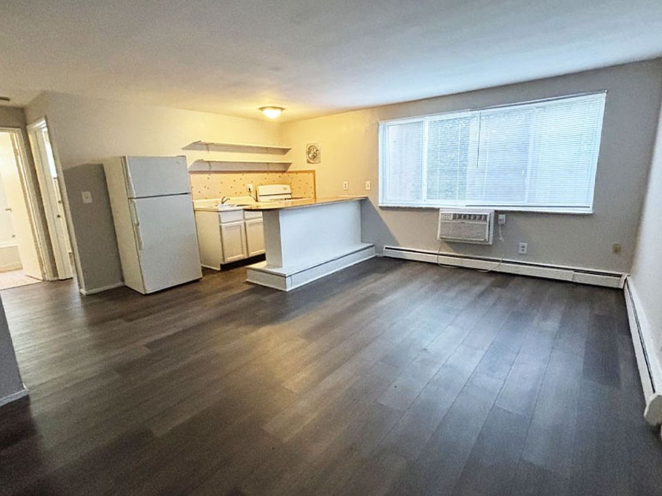 1st image of 507 Lowell Ave APT 9