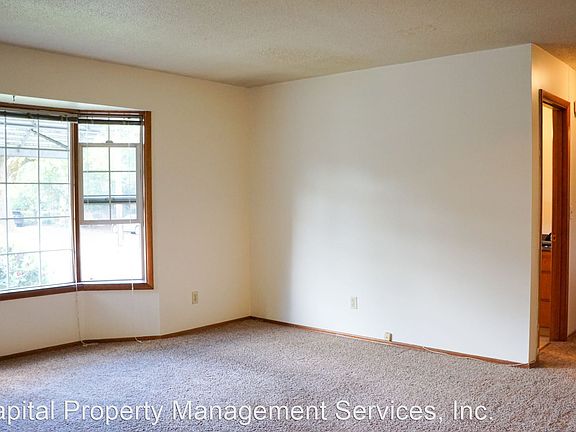 4th image of 2130 NE Clackamas St #3-1332
