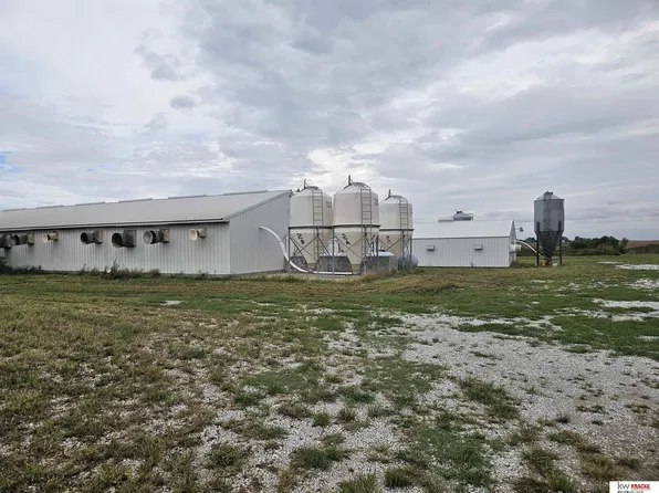 2348 County Road 600 Rd, Western, NE 68464