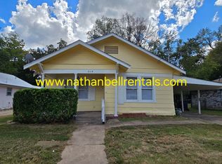 2114 Culbertson St, Paris, TX 75460