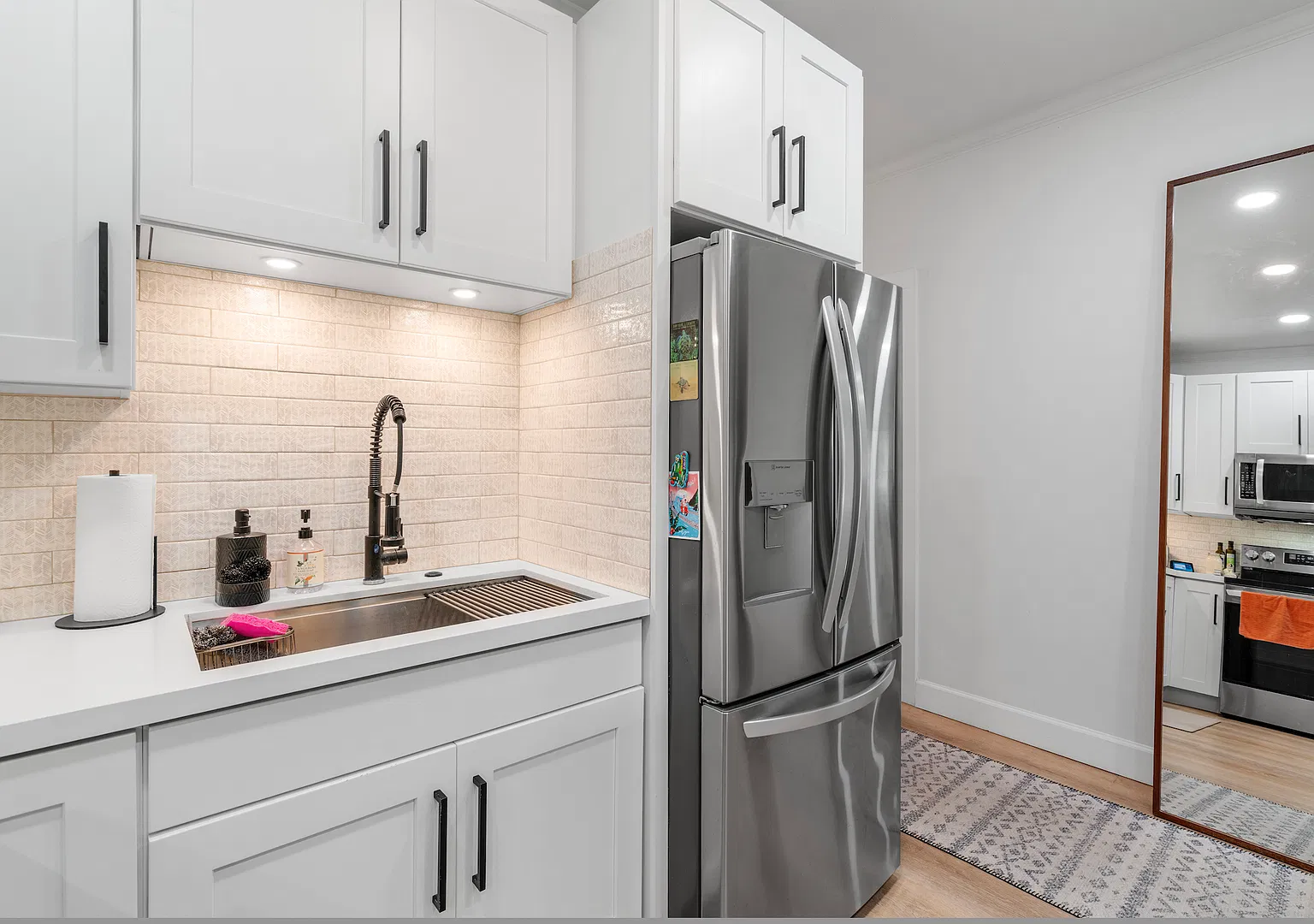 Beautiful 2 bed 1 bath Pohailani Condo — Photo 3