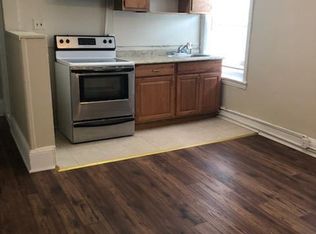 1529 N 17th St #3R, Philadelphia, PA 19121