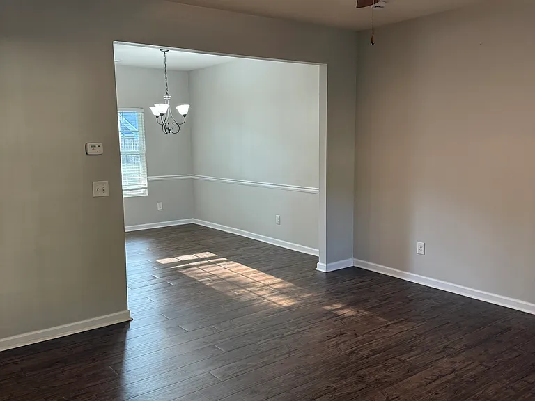 241 Coral Cir — Photo 7