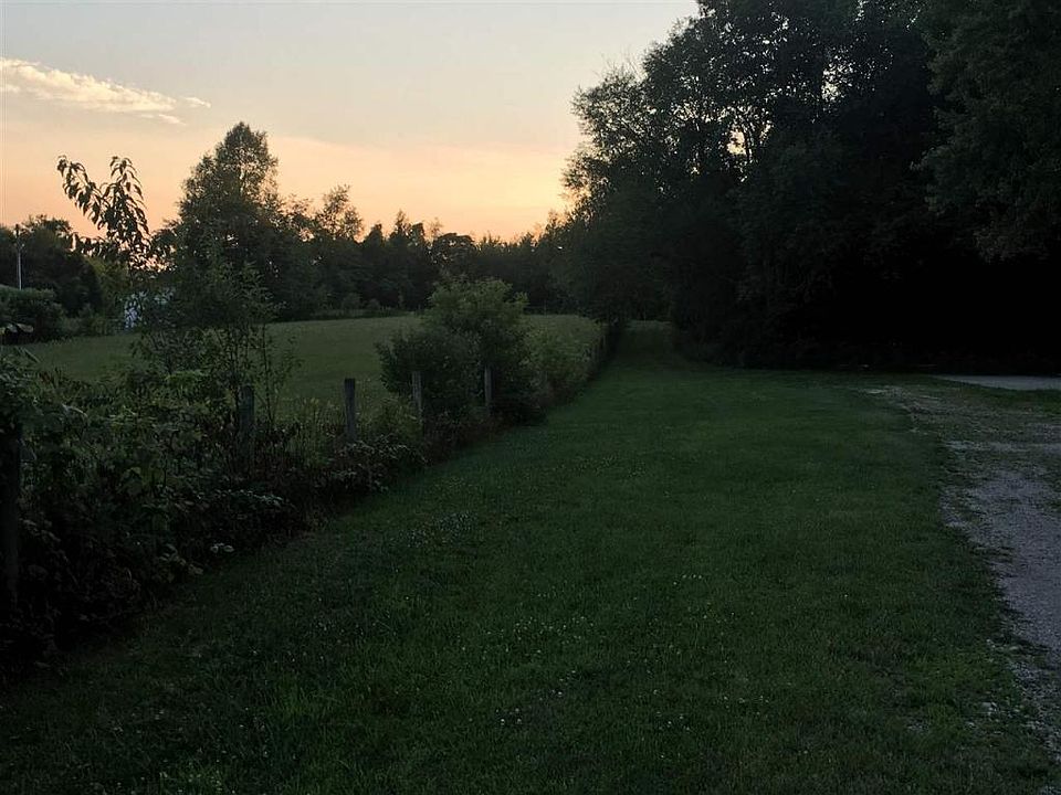 2nd image of 51667 Quince Rd