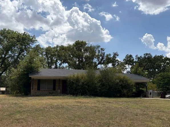 765 Maplewood St, Canton, TX 75103