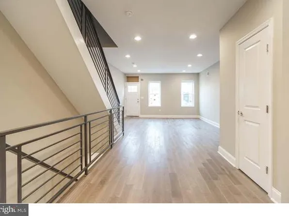 1425 S 18th St, Philadelphia, PA 19146