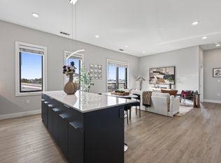 656 Saratoga St #205, Boston, MA 02128