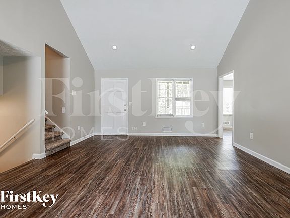2nd image of 2460 Arbour Trace Vis