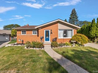 7841 Randy Dr, Westland, MI 48185