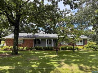 1901 Morningside Dr NW, Hartselle, AL 35640
