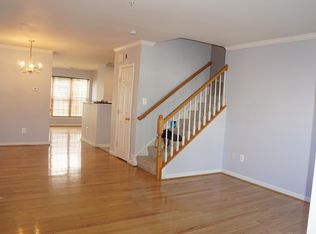 2497 Angeline Dr APT 103, Herndon, VA 20171