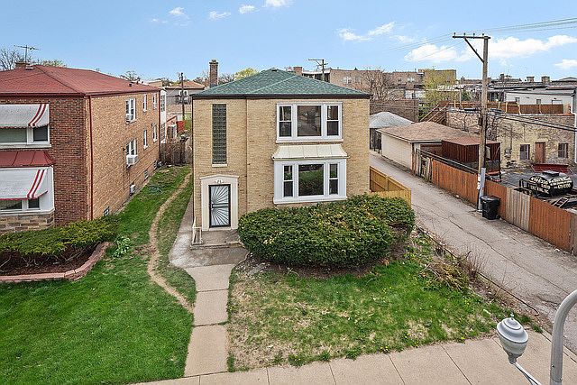 1st image of 1617 N Mayfield Ave