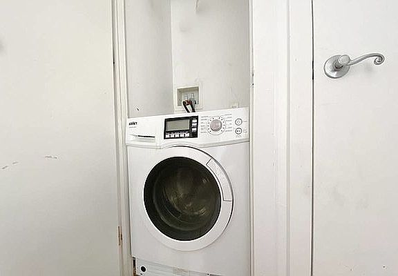 4th image of 419 E 117th St #1AB