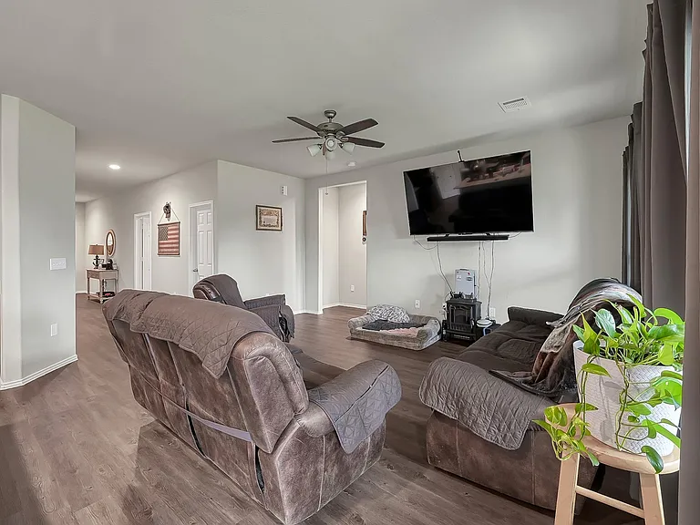 15127 Willow Tree Ln — Photo 10