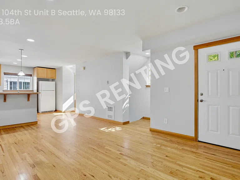 118 N 104th St #B — Photo 18