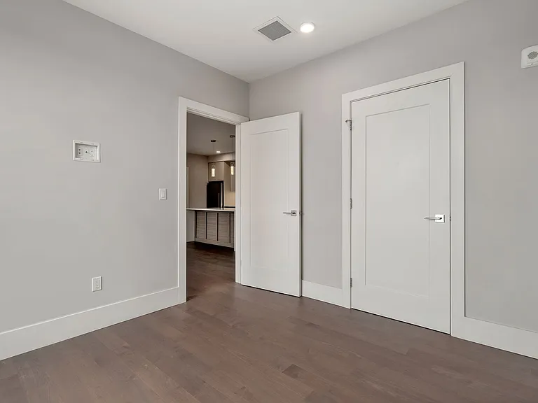 3193 Washington Street — Photo 48