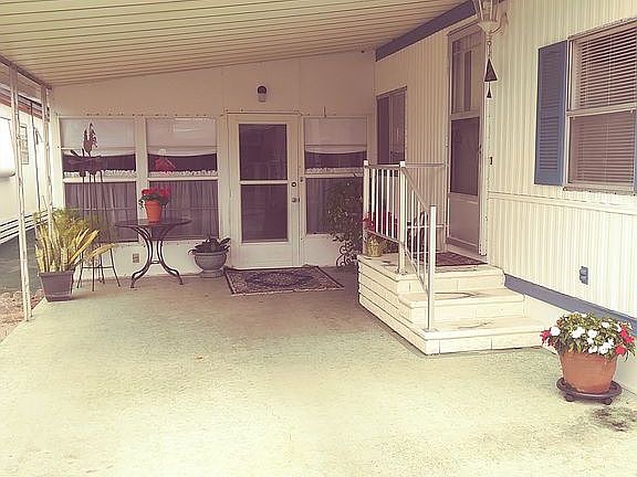 2nd image of 37807 Bentley Dr