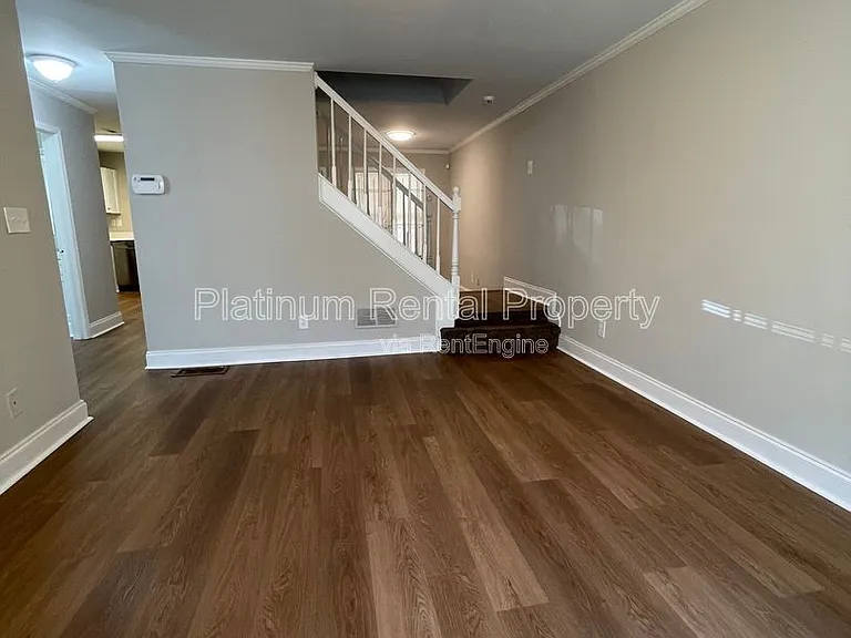1135 Coleman St SW — Photo 17
