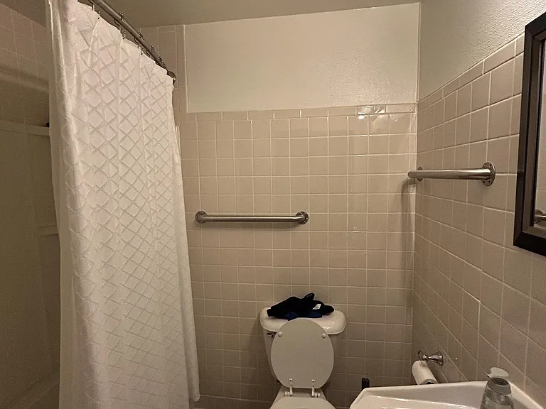 635 Howard Pl #102 — Photo 8