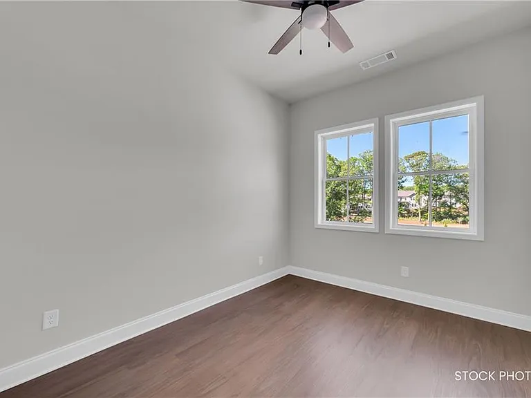 1038 Homestead Way St — Photo 20
