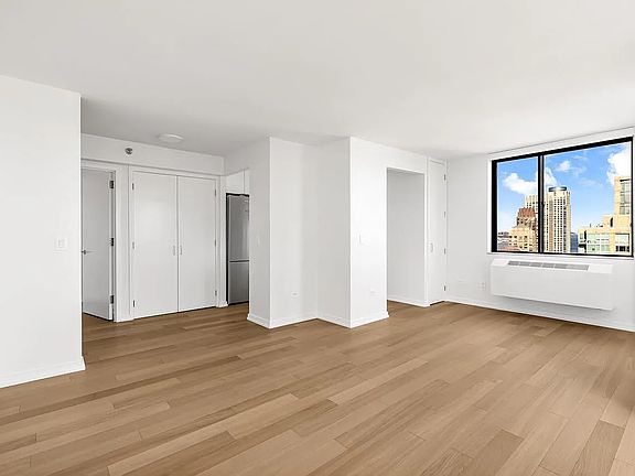 4th image of 75 W End Ave APT R20a