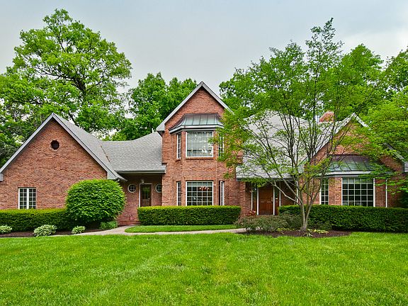 2nd image of 1160 E Thornbury Ln