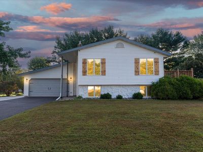 906 Maple Dr, Osceola, WI, 54020