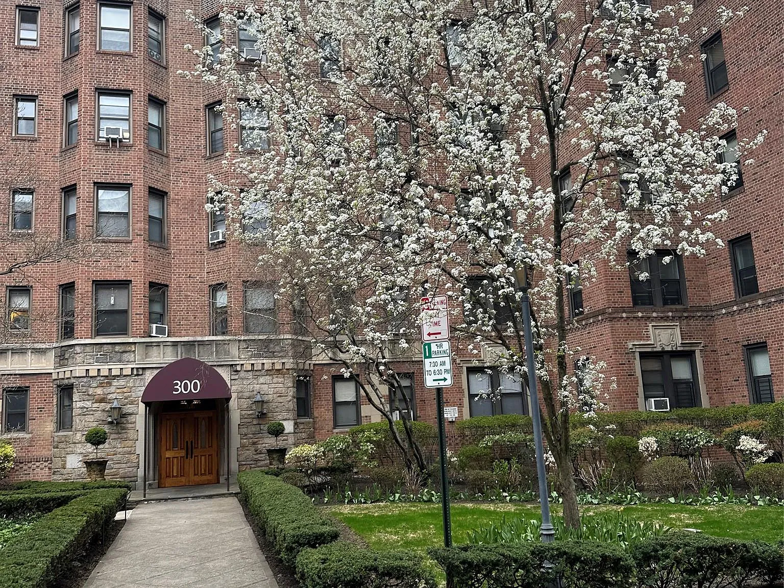 300 Main Street, White Plains, NY 10601 — Photo 2