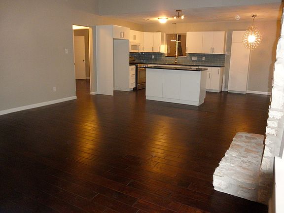 4th image of 3310 Galesburg Dr
