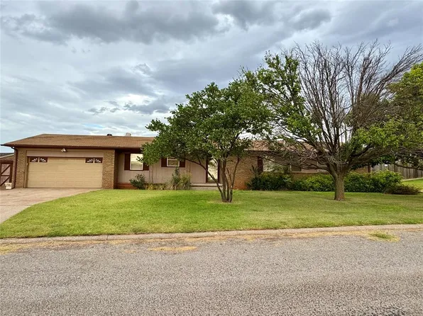 1003 S 3rd St, Cheyenne, OK 73628