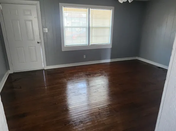 3904 Gaston Dr, Midland, TX 79703