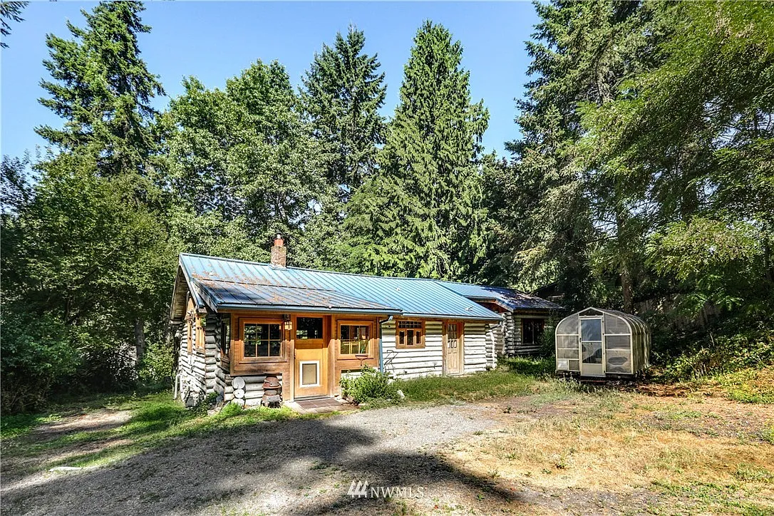 18118 83rd Avenue NE photo 1