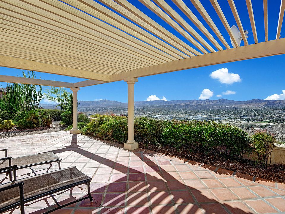 2nd image of 57093 Montecello Ct