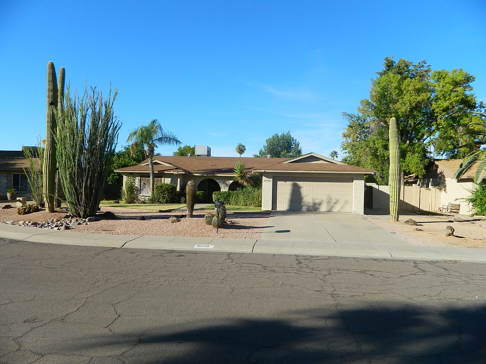 1st image of 4940 E Corrine Dr