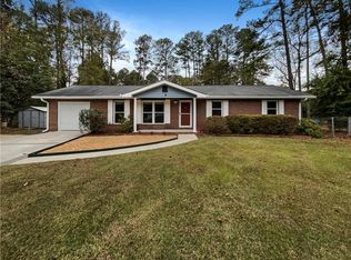 1072 Rabun Dr NW, Lilburn, GA 30047