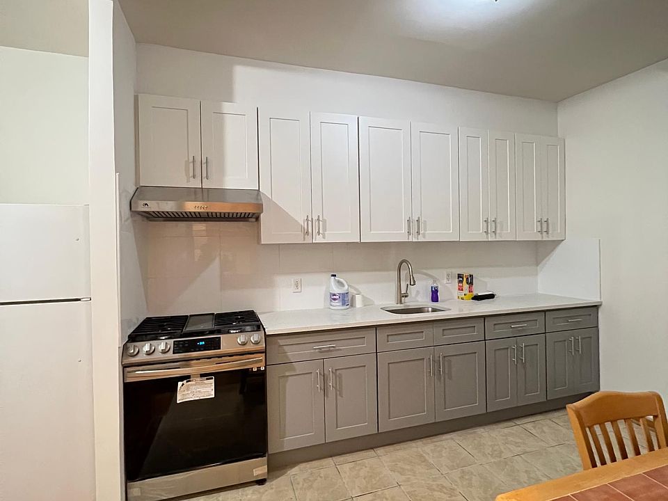 1st image of 14607 Jamaica Ave Floor 3