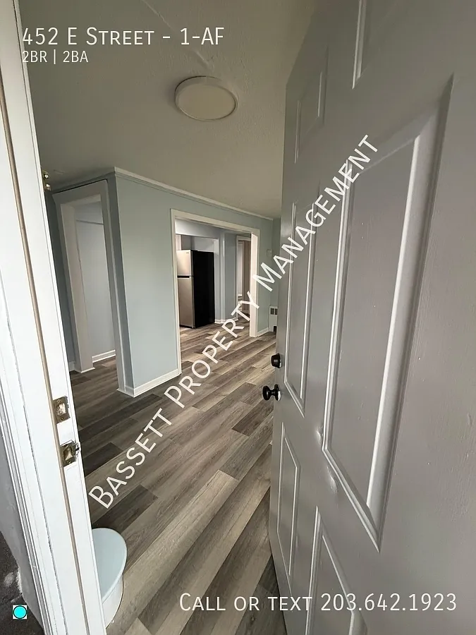 Building Photo - 452 East St #1