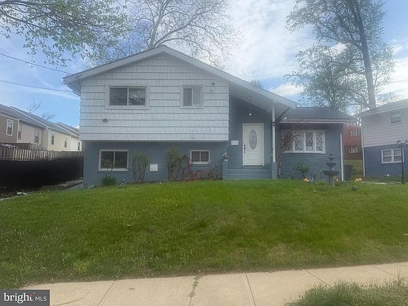 3rd image of 11321 College View Dr