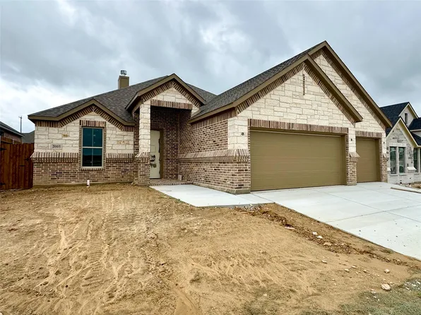 2005 Belle Lagos Ln, Cleburne, TX 76033