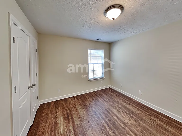 6947 Calderwood Dr — Photo 11