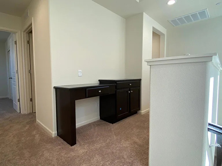 2537 Mustang Dr — Photo 8